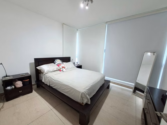 Apartamento en alquiler a pasos de Av Balboa 1REC / 1.5BAÑ / BALCON