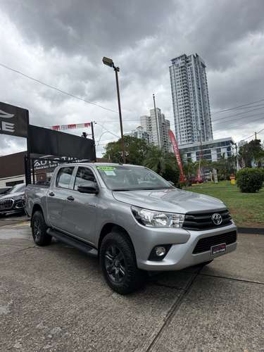TOYOTA HILUX 2024 - Imagen 2