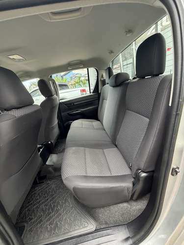 TOYOTA HILUX 2024 - Imagen 6
