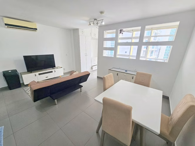 Alquiler de Apartamento Tipo Estudio Amoblad - PH Colores de Bella Vista. Negociable