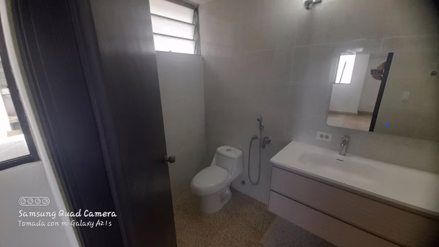 ALQUILER APARTAMENTO REMODELADO EN OBARRIO  - Imagen 16