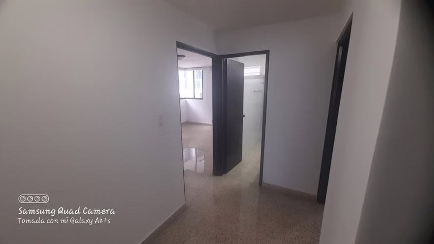 ALQUILER APARTAMENTO REMODELADO EN OBARRIO  - Imagen 10