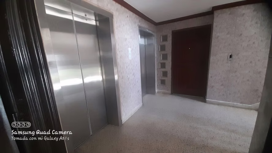 ALQUILER APARTAMENTO REMODELADO EN OBARRIO  - Imagen 2