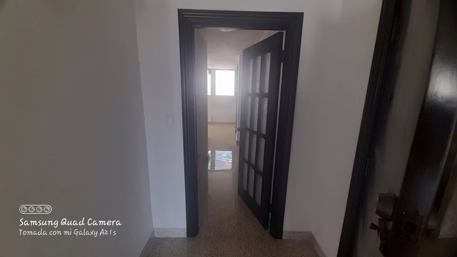 ALQUILER APARTAMENTO REMODELADO EN OBARRIO  - Imagen 4
