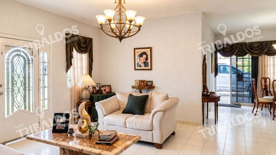Casa en Venta en El Dorado | 3 Recámaras, Patio y Excelente Ubicación