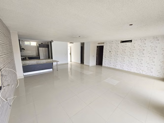 Venta de Apartamento de 4 habitaciones en P.H. Altamira Gardens. Haga una oferta - Imagen 4