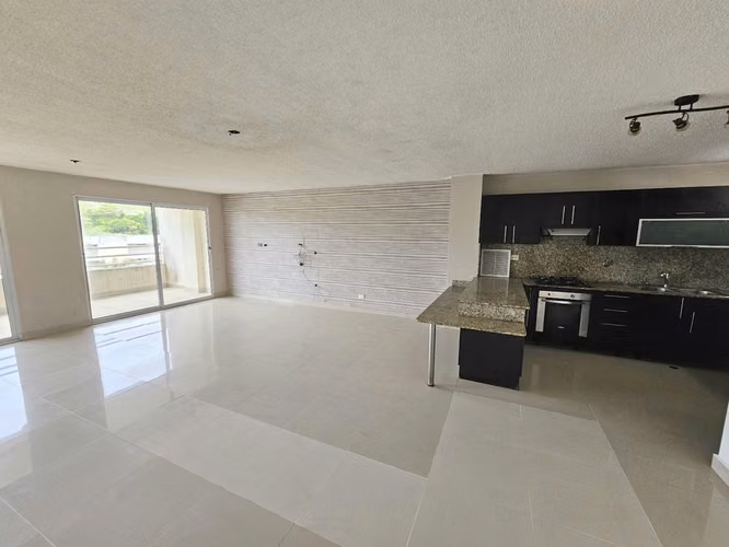 Venta de Apartamento de 4 habitaciones en P.H. Altamira Gardens. Haga una oferta - Imagen 3