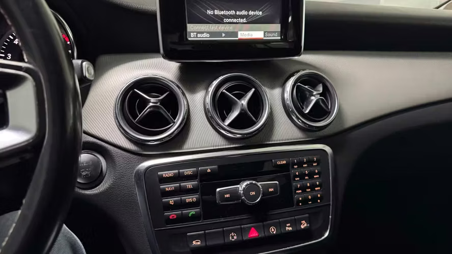 Mercedes Benz GLA250 4MATIC 2015 EXCELENTE CONDICIONES  - Imagen 8