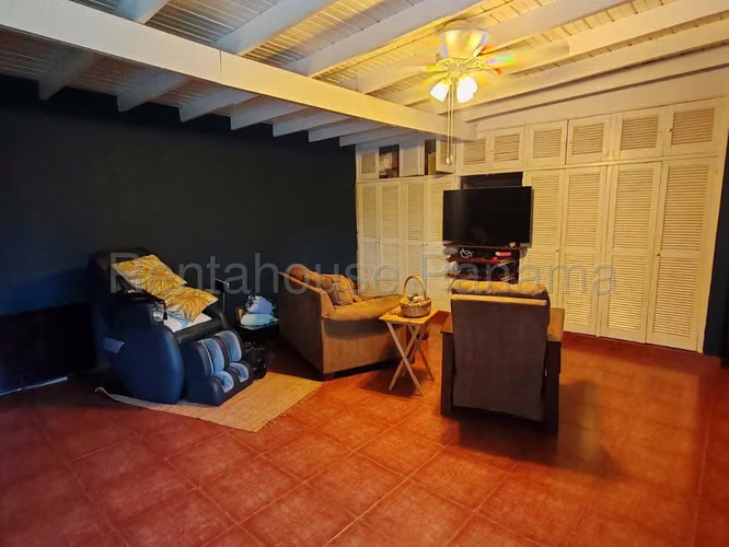 I4703GRR Venta de Casa en Las Cumbres  - Imagen 18