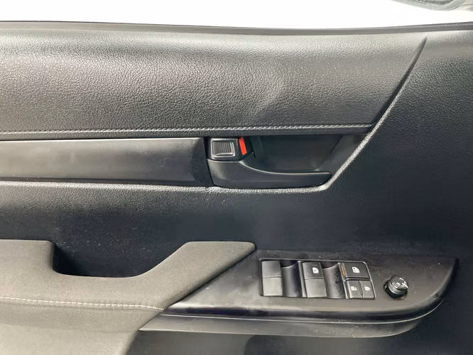 TOYOTA HILUX - 2025 - PPHX - Automarket - Imagen 4