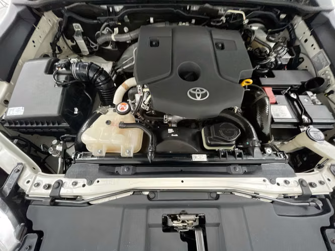 TOYOTA HILUX - 2025 - PPHX - Automarket - Imagen 3