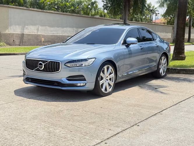 Volvo S90 2017 a solo $14,900