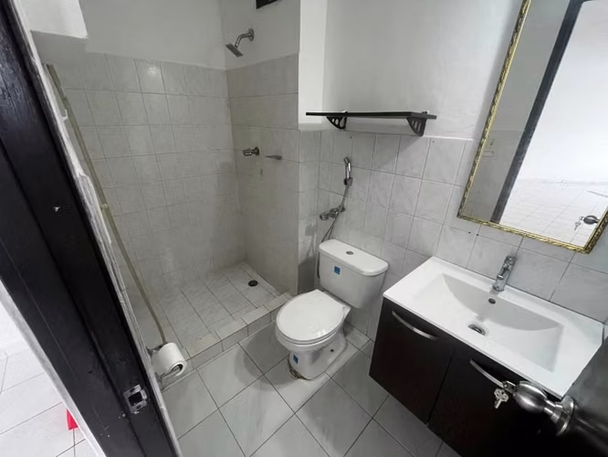 Alquilo Apto. 2rec Parque Lefevre - Imagen 4