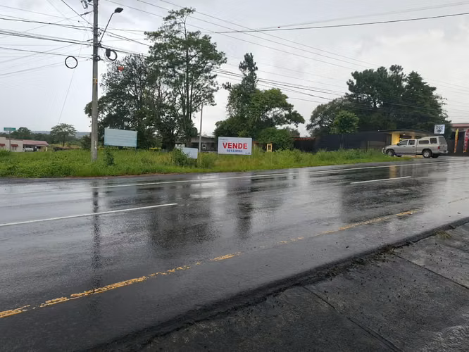 Esquina comercial en Alto Boquete con doble frente a calle - Imagen 10