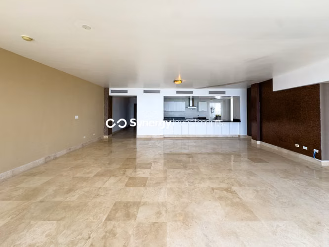 Apartamento en Avenida Balboa con vista al mar - Imagen 5