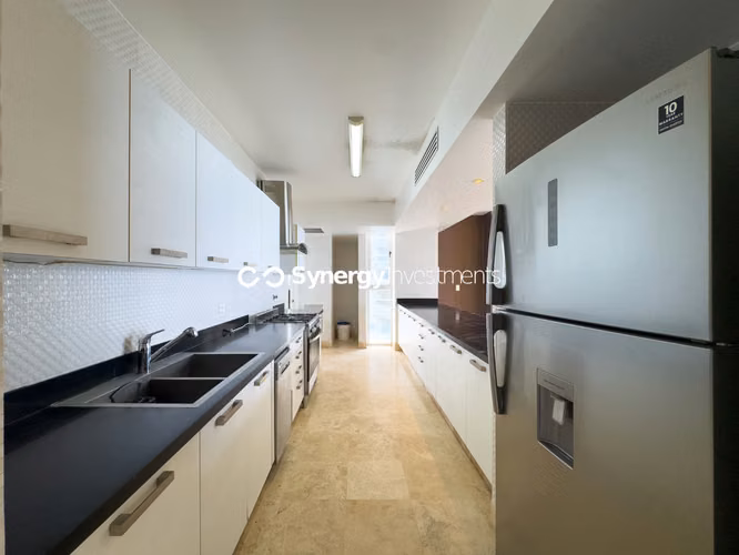 Apartamento en Avenida Balboa con vista al mar - Imagen 6
