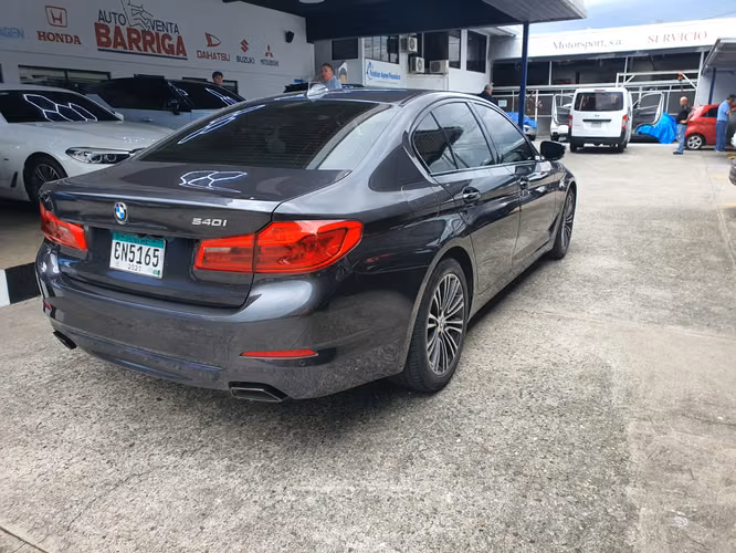 BMW 540I 2019 