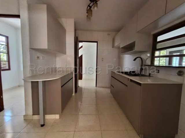 I7774GRR Venta de Casa en Las Cumbres  - Imagen 9
