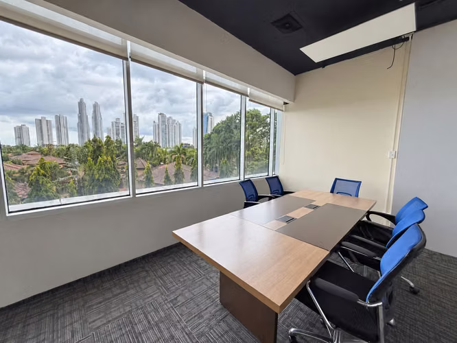 OFICINA AMOBLADA DE 146.97 M² EN ALQUILER | PLAZA REAL, COSTA DEL ESTE - Imagen 2