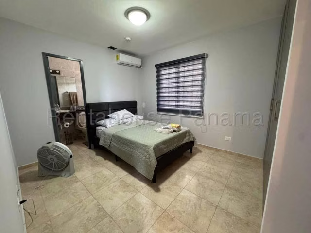 J1262GRR Venta de Casa en Las Cumbres 