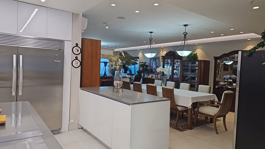 VENDO IMPRESIONANTE COMO NUEVO APARTAMENTO EN COCO DEL MAR