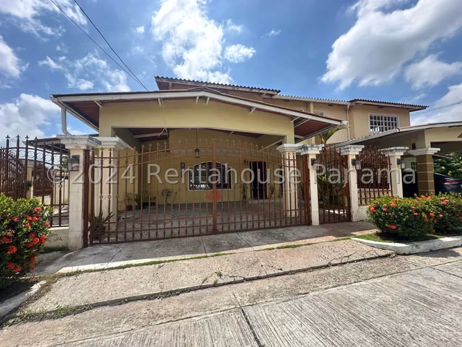 Venta Casa Dúplex Villa Zaita - YD