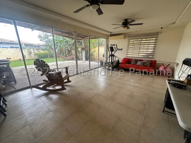 Venta Casa Dúplex Villa Zaita - YD