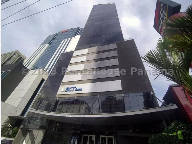 Oficina en venta y alquiler Calle  MMM