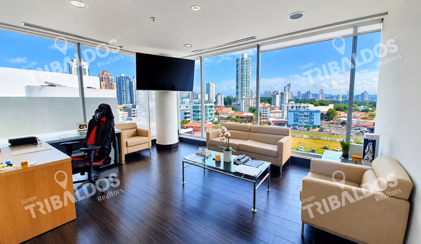 Venta de Oficina en PH BMW Plaza, Calle 50