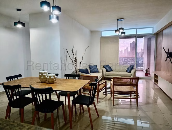 Furnished apartment in PH Premium Tower, San Francisco, 124; VIK-27-2593