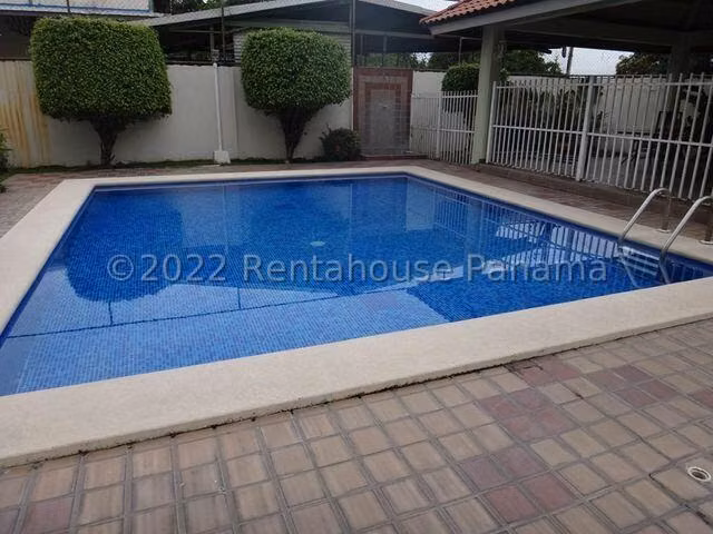 3 bedroom apartment for sale in Costa del Este