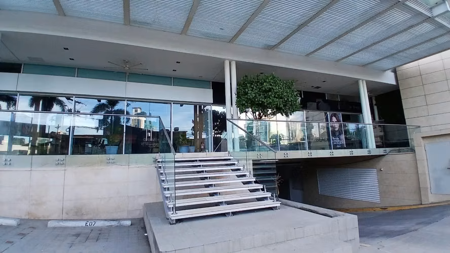alquiler de local comercial en San Francisco – The Towers Business Plaza - Imagen 16