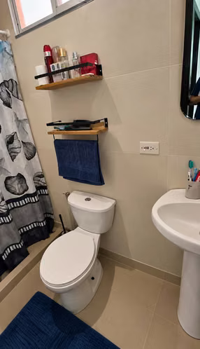  APARTAMENTO CON VISTA AL PARQUE OMAR AMOBLADO | $1.000 - Imagen 8