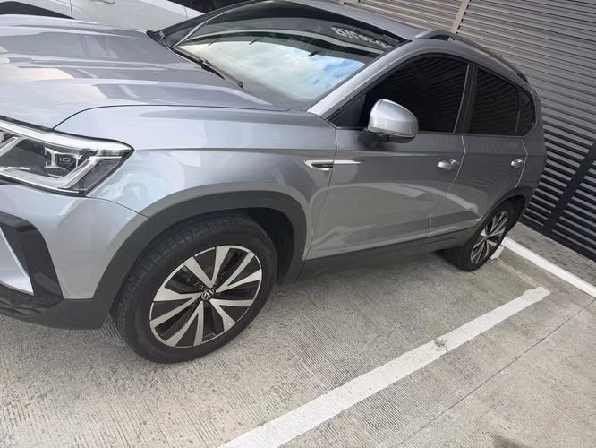 Se vende Volkswagen Taos 2022 - Imagen 4