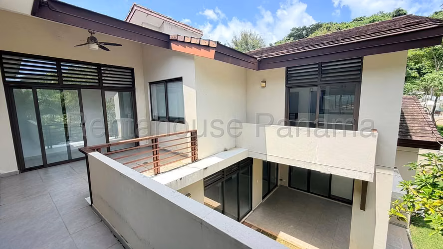 Venta de Casa con Línea blanca en Panama Pacifico Nativa EC