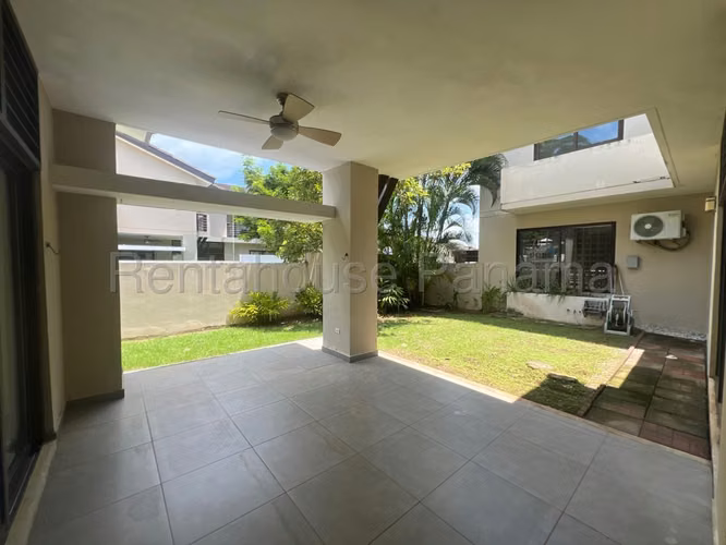 Venta de Casa con Línea blanca en Panama Pacifico Nativa EC