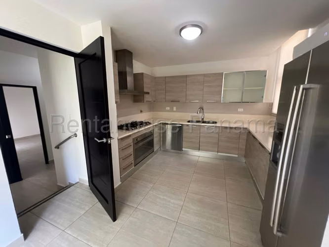 Venta de Casa con Línea blanca en Panama Pacifico Nativa EC