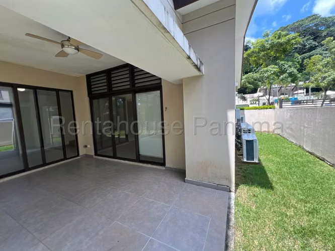 Venta de Casa con Línea blanca en Panama Pacifico Nativa EC