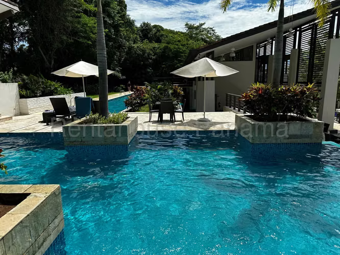 Venta de Casa Semi-amoblada en Panama Pacifico Nativa EC