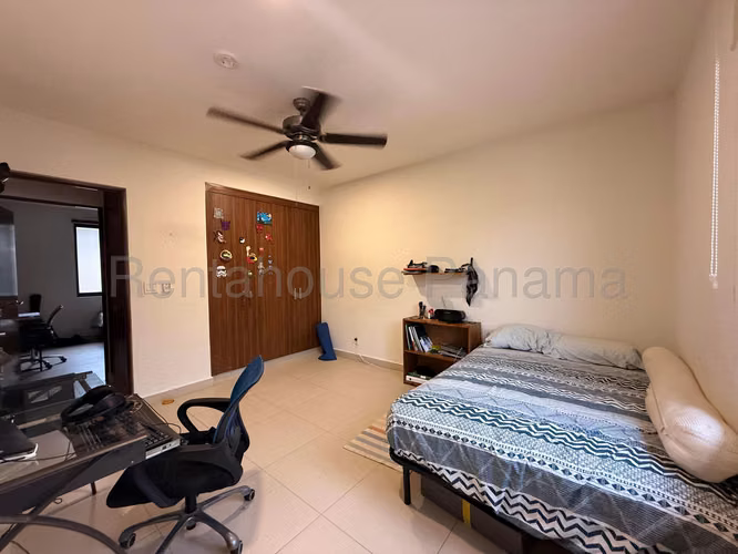 Venta de Casa con Línea blanca en Panama Pacifico River Valley EC