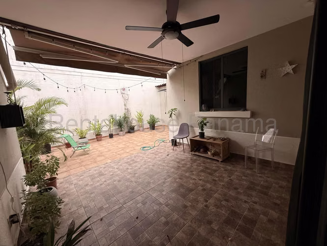 Venta de Casa con Línea blanca en Panama Pacifico River Valley EC
