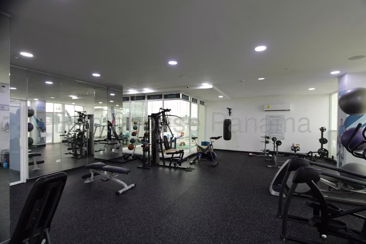 RR ALQUILER DE APARTAMENTO EN VIA ESPAÑA PH METROPOLITAN PARK - Imagen 17