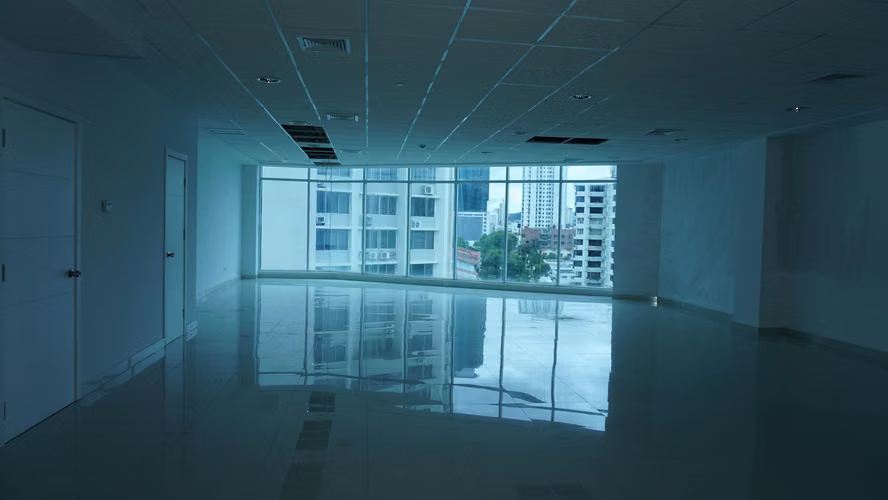 78m2 office for rent in Via Brasil Street Mall 27-2602SRZ