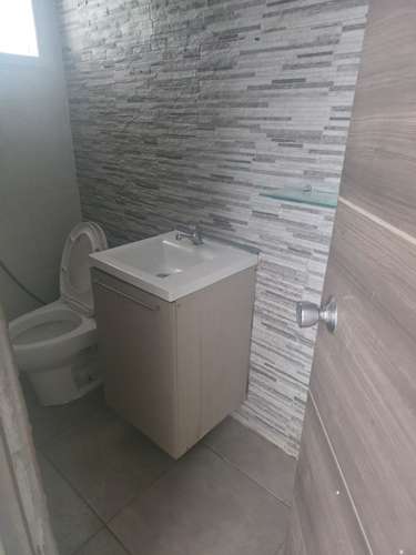 MELISSA FOSTER LUXURY ALQUILA DÚPLEX CON TERRAZA MFR2190