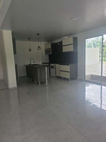 MELISSA FOSTER LUXURY ALQUILA DÚPLEX CON TERRAZA MFR2190
