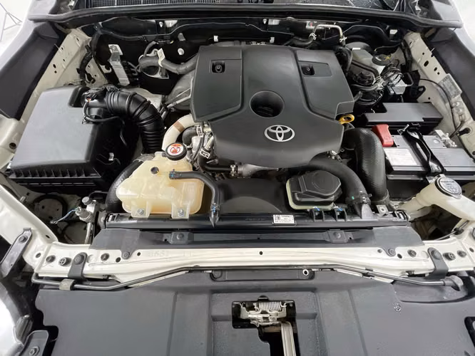TOYOTA HILUX - 2024 - PPHX - Automarket - Imagen 3