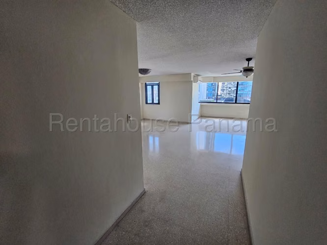 Venta de Apartamento en Obarrio MCD27-2378 - Imagen 4