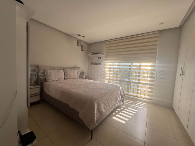 Venta de Apartamento en Versalles MCD26-9122