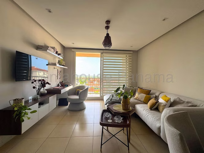 Venta de Apartamento en Versalles MCD26-9122