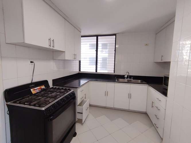 Apartamento Amoblado con vista al mar | Marbella | Avenida Balboa - Imagen 5